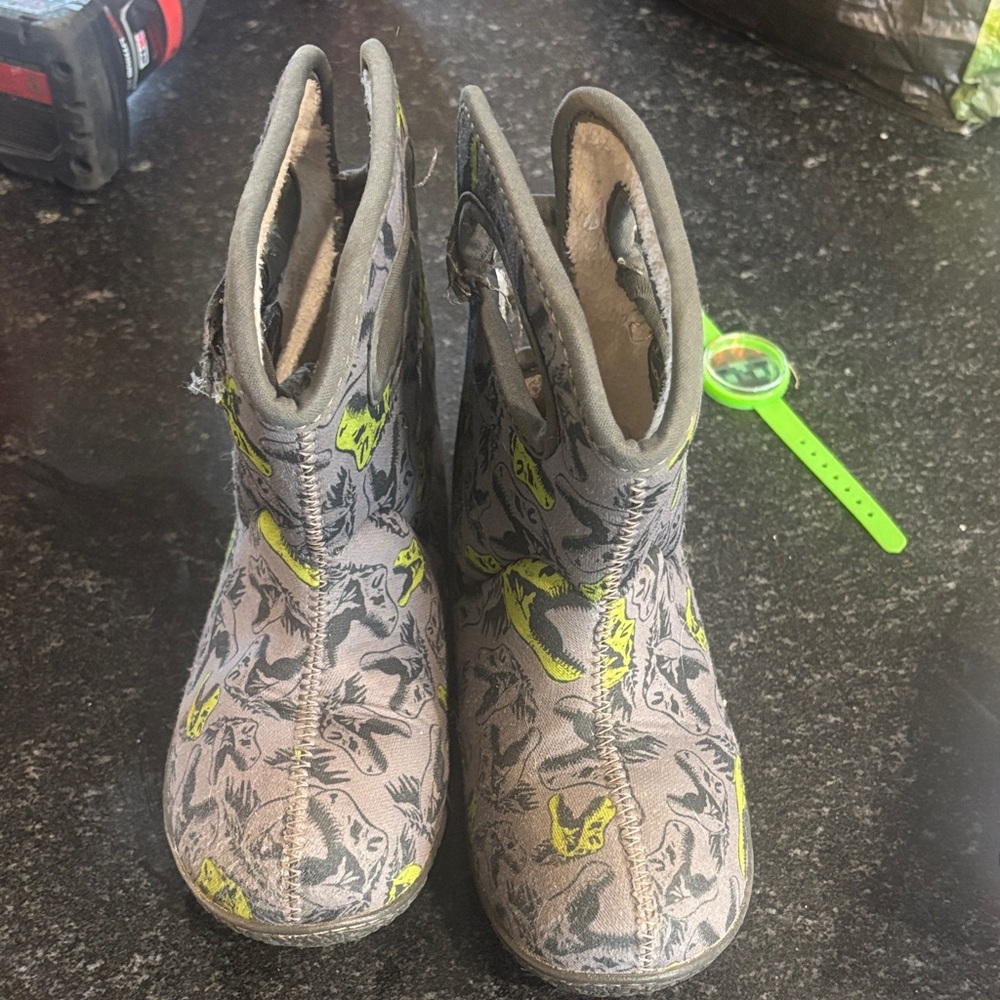 Bogs Kids Boots in Gray and Neon green
